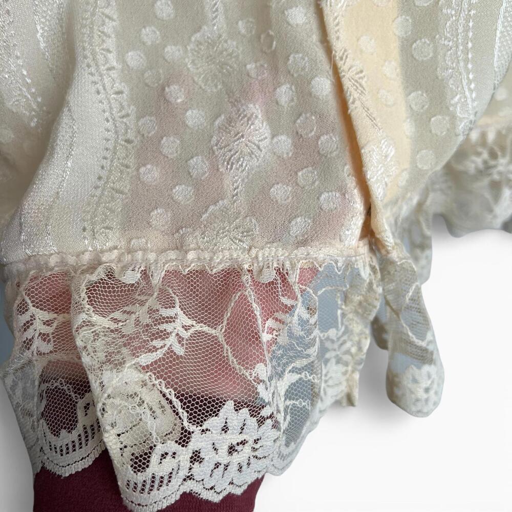 Vintage Cream Lace Two-Piece Skirt Set - Picture 6 of 9